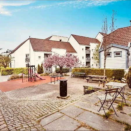 Historic Charm In Bergens Heart 卑爾根