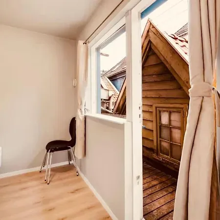 Apartment Historic Charm In Bergens Heart Bergen